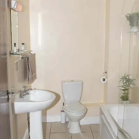 Arch House Apartments Athlone Esterno foto